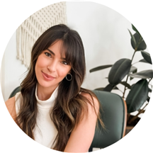 Clara Mackinlay, AMFT