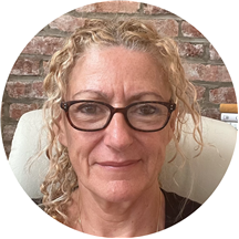 Dr. Dvora Efrat, PhD