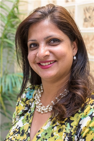 Dr. Parnika Bhagat, DDS