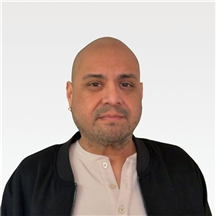 Chris M Esqueda, LMFT