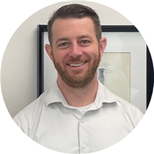 Dr. Alexander MacLeod, DC