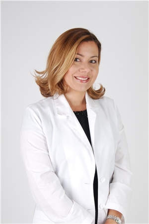 Dr. Ana Serrenho, DMD