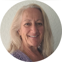 Dr. Elizabeth Hennighan, DC