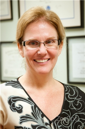 Dr. Fernanda De Oliveira, MD