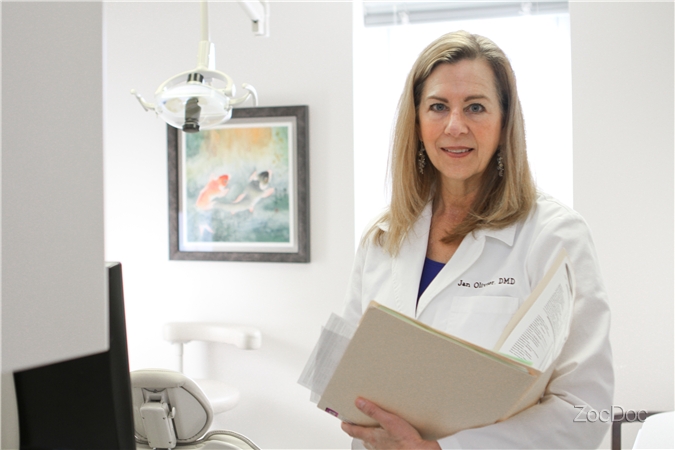 Dr. Jan Olivier, DMD