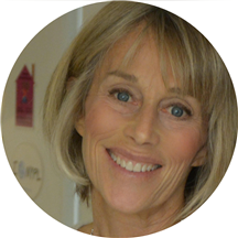 Dr. Juliane Zenn, MD