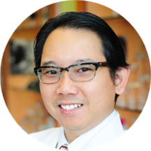 Dr. Robert Nguyen, OD