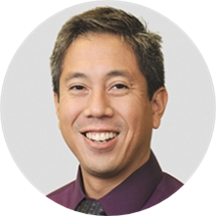 Dr. Robert de las Alas, DO