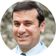 Dr. Roman Akilov, DDS