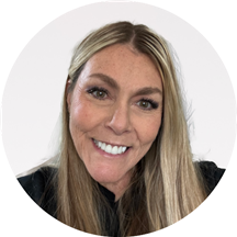 Linda MacInnes, LMFT