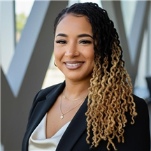 Mia Dessesaure, LCSW