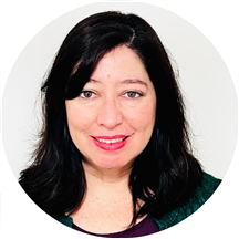 Nubia Hennessey, LMFT