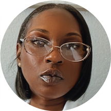 Perranesha Holifield, LMFT