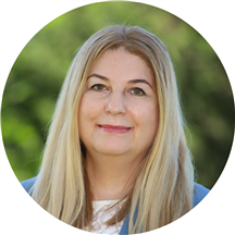 Viktoriya Khaitova, PA